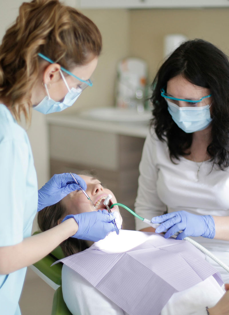 Root canal on patient 